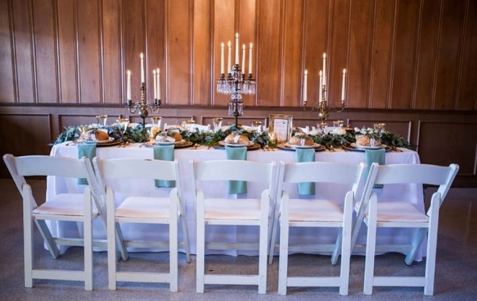 Winter Wedding Decor